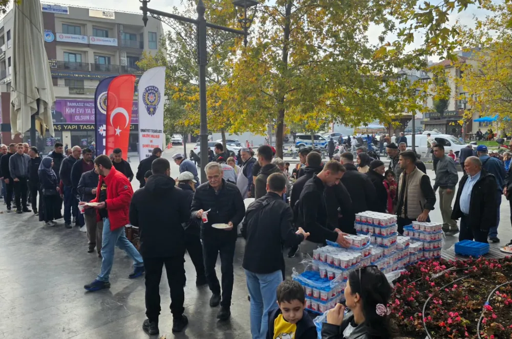 Balıkesir EMŞAV’dan Şehidimiz Bülent Emen’in Ruhuna Mevlid ve Pilav Hayrı