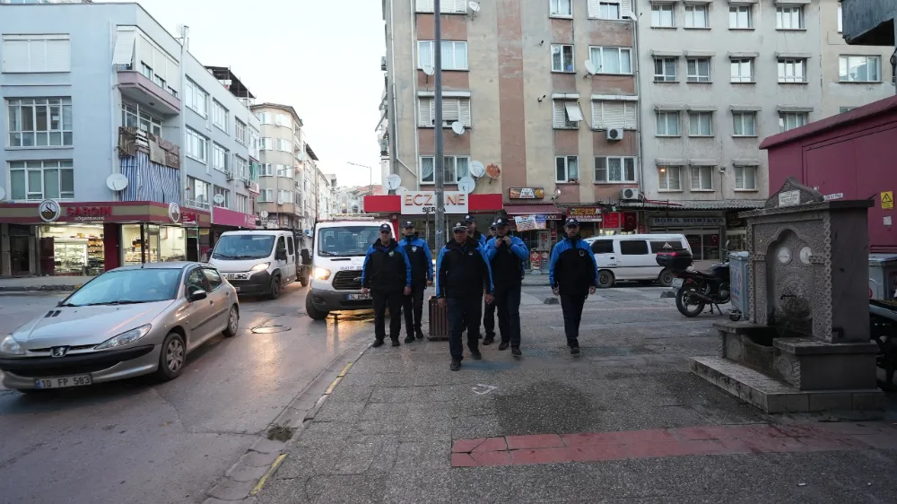 Büyükşehir Zabıtasından kaldırım işgallerine sıkı denetim