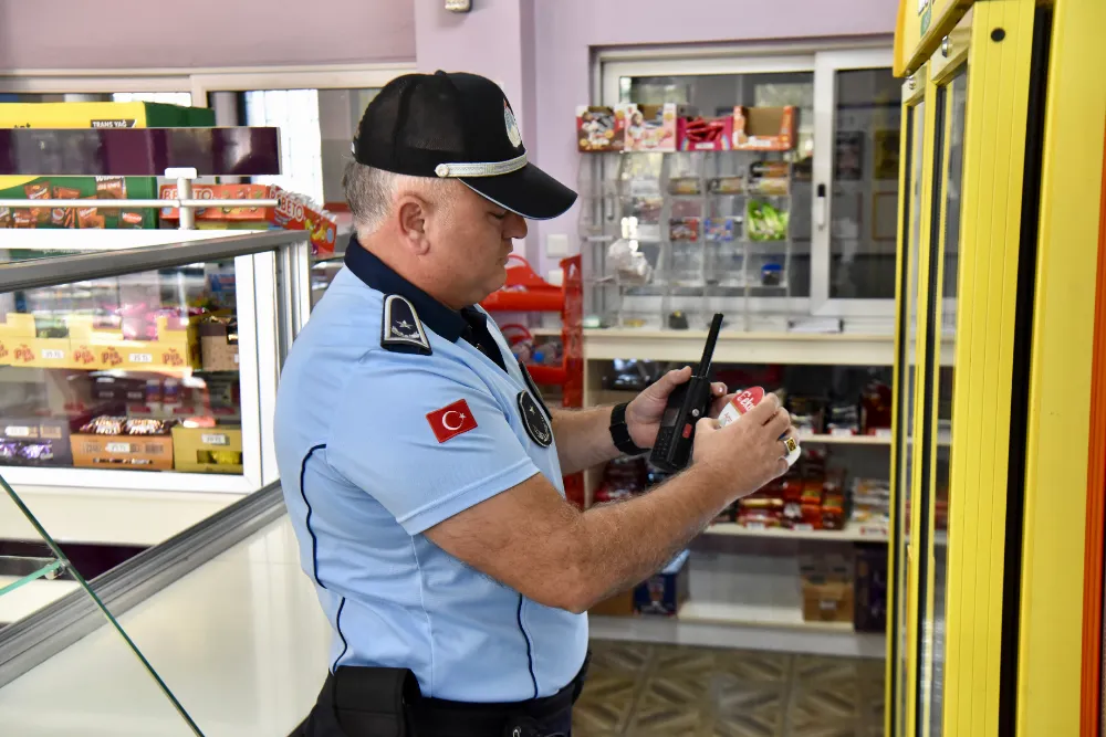 ALTIEYLÜL ZABITA’DAN OKUL KANTİNLERİNE DENETİM