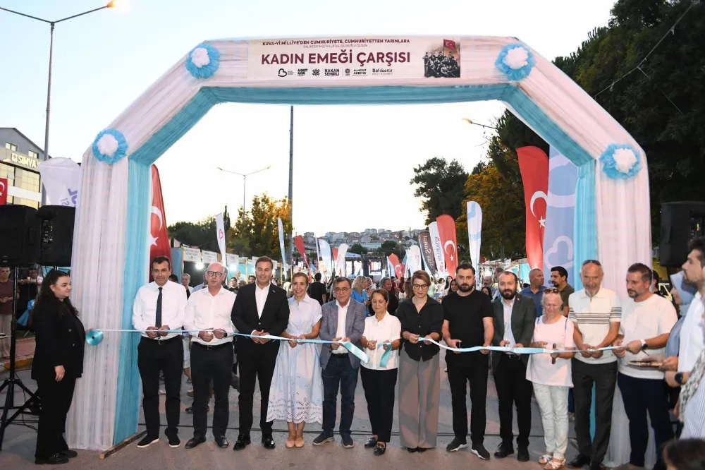 Balıkesir’de Kurtuluş Haftası Coşkuyla Başladı